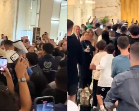 Cristiano Ronaldo Dubai'de hayranlarıyla yoğun ilgiyle karşılaştı