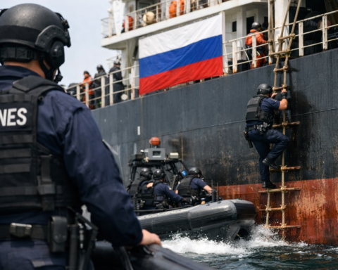 Fransız Yetkililer Tarafından Yakalanan Tanker, Rusya'nın Hibrid Savaş Stratejisinin Yeni Yüzünü Ortaya Çıkardı