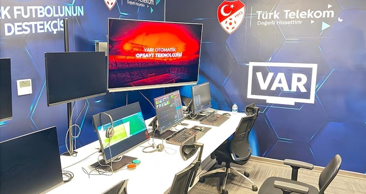 Derbi maçının VAR hakemleri belirlendi