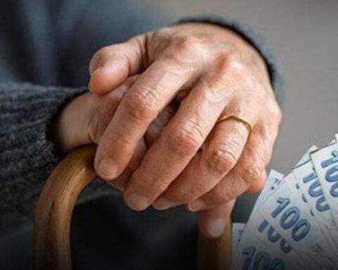 Emekli Maaşlarındaki Düşüklüğün Sebebi Uzayan Yaşam Süresi mi?
