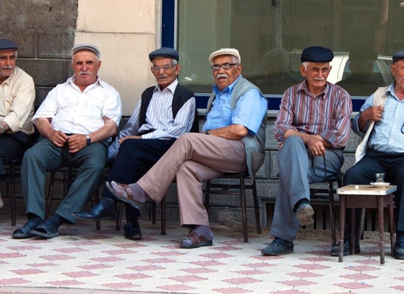 Emekliler bayram ikramiyeleri için artış beklentisi içinde