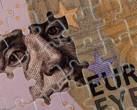 Euro Bölgesi'nde yıllık enflasyon ocakta yüzde 1,7'ye düştü