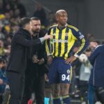 Fenerbahçe'nin Penaltı İtirazı, Hakem Oyunu Devam Ettirdi
