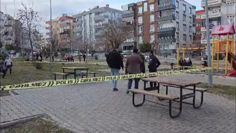 Gaziantep'te Erkek Arkadaş Meselesi Üzerine Kızlar Arasında Bıçaklı Kavga: 1 Yaralı
