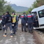 Karabük'te Senegalli Öğrencileri Taşıyan Minibüs Devrildi, 17 Yaralı