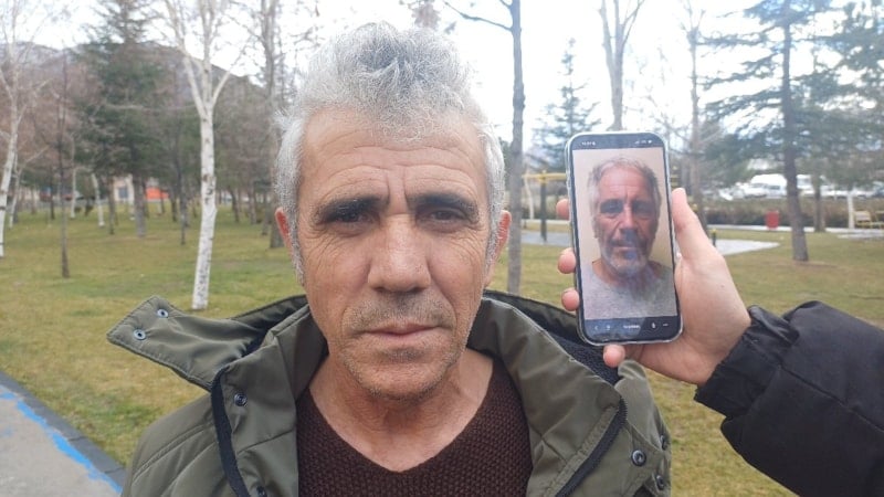 Kayseri'deki Rıfat Özdemir, yaşadığı olumsuz tepkiler nedeniyle şehri terk etti