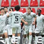 Kocaelispor, Kayseri'de Zecorner Kayserispor'u 2-1 Yenerek Üstünlüğünü Korudu