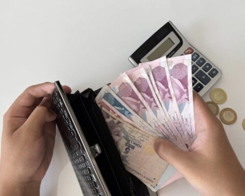 Mevduat faizleri yüzde 40'ın altına düştü