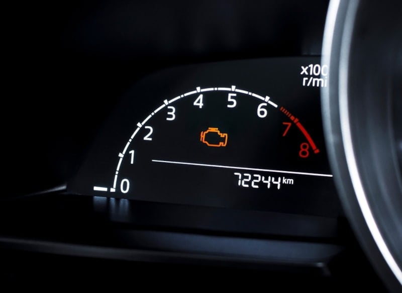 Motor Arıza Işığı Sürekli Yanıyor: İkinci El Otomobil Alacaklar Dikkat Etmeli