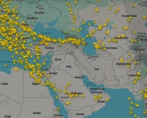 Orta Doğu'da Hava Trafiği Dramı: Uçuşlar Durma Noktasına Geldi