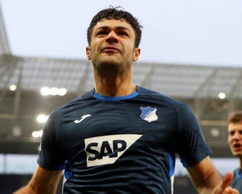 Ozan Kabak, Almanya'dan çifte vatandaşlık için başvuruda bulundu