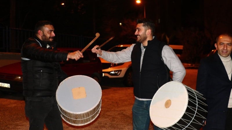 Ramazan Davulcuları Ankara Sokaklarında İlk Sahur İçin Göreve Başladı
