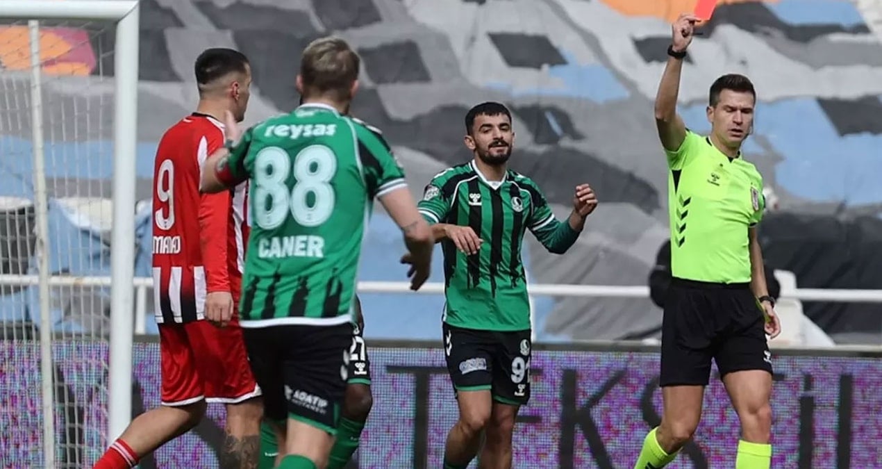 Sakaryaspor'da Caner Erkin kadro dışı bırakıldı