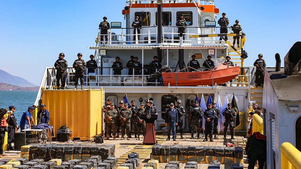 Salvador'da 165 milyon dolarlık uyuşturucu operasyonunda 6,6 ton kokain ele geçirildi