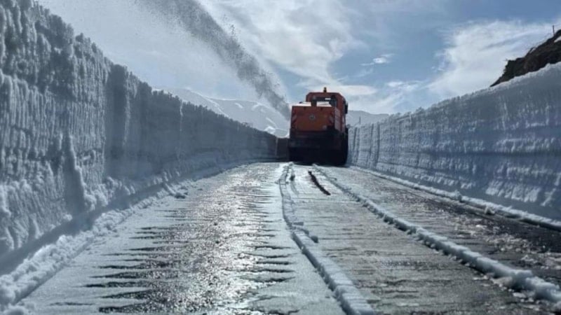 Şırnak’taki Tanin Geçidi'nde Yol Açma Çalışmaları Yeniden Başladı