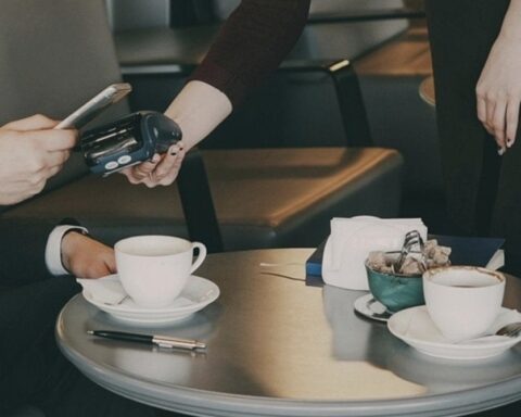 Ticaret Bakanlığı'ndan Haksız Zam Yapan İşletmelere Soruşturma Açıldı