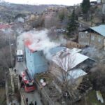 Tunceli'nin Çemişgezek ilçesinde evde yangın çıktı, itfaiye ekipleri müdahale etti