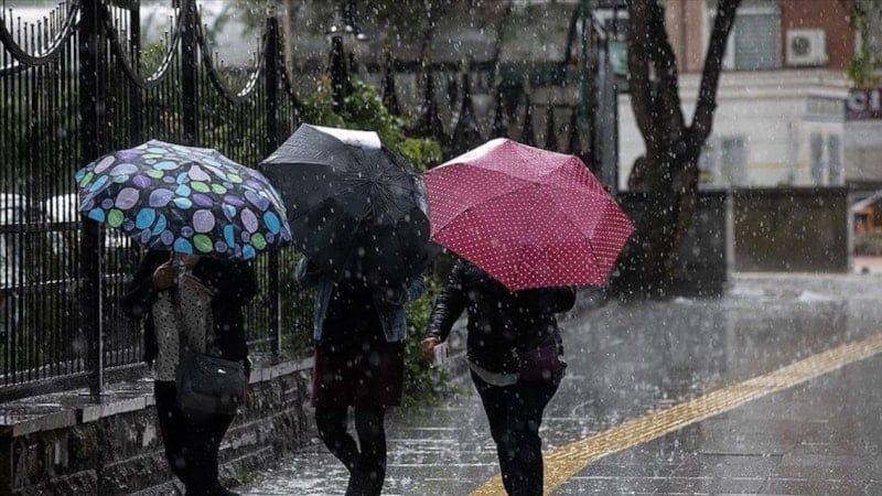 Türkiye Genelinde Hava Sıcaklıkları Düşüyor, Yağışlar Bekleniyor