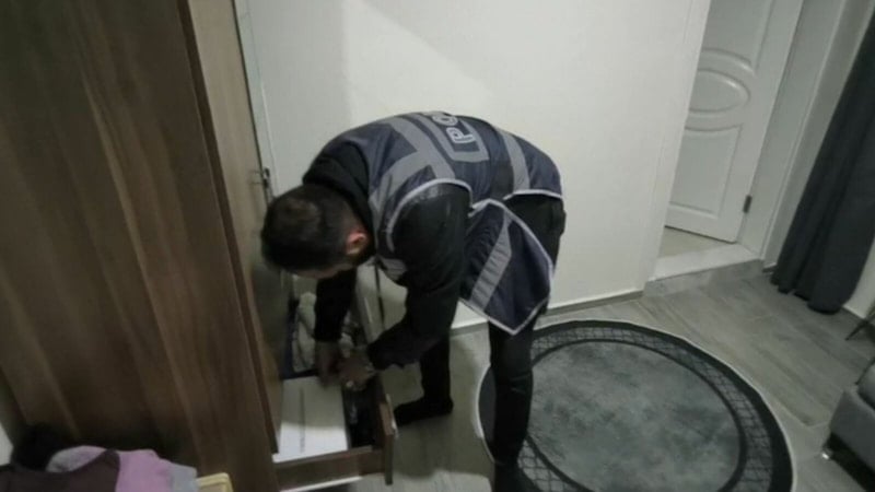 Vize Dolandırıcılığı Operasyonunda 12 Kişi Tutuklandı, 1,7 Milyon TL Haksız Kazanç Elde Edildi