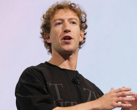 Zuckerberg, Jüri Karşısında: Sosyal Medyanın Gençler Üzerindeki Etkileri Tartışılıyor