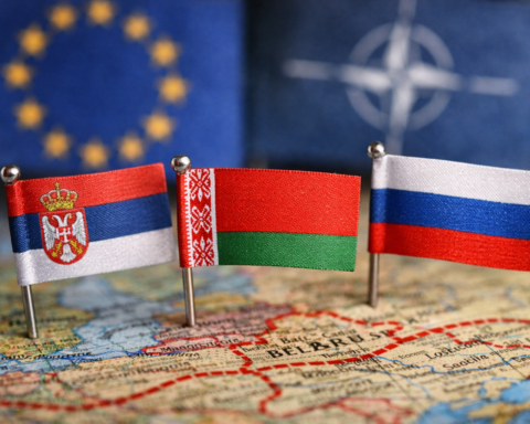 Sırbistan'ın Belarus Üzerinden Rusya Uçuşları AB Dayanışmasında Derin Çatlaklar Ortaya Koyuyor