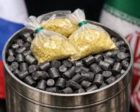 Rusya'nın İran'dan Aldığı 450 Kg Uranyum ABD'nin Nükleer Diplomasisini Zayıflatıyor