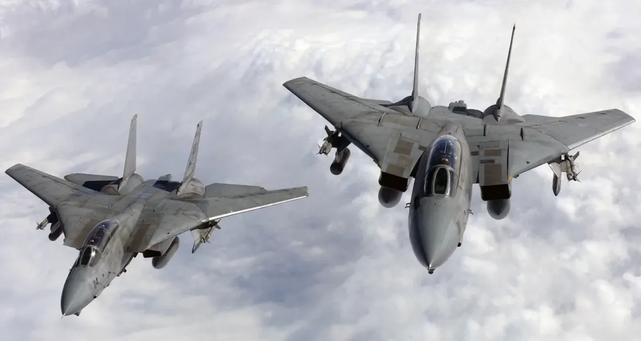 ABD, İran’a Verdiği F-14 Uçaklarını Savaşta İmha Etti