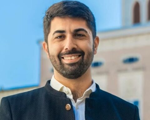 Almanya'da Türk kökenli aday, büyükşehir belediye başkanlığına seçildi