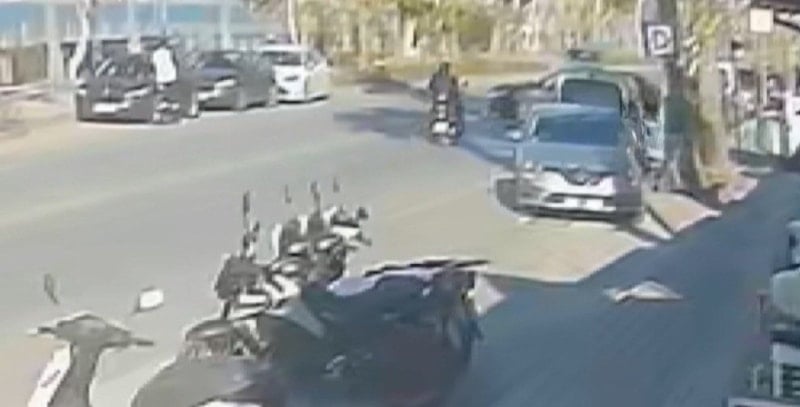Antalya'da Motosiklet Kazasında Bir Yolcu Hayatını Kaybetti