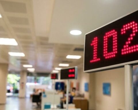 Arefe Günü Bankaların Çalışma Saatleri: Hangi Bankalar Kaçta Kapanıyor