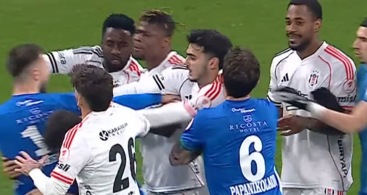 Beşiktaş taraftarından Halil Dervişoğlu ve Taylan Antalyalı'ya sert eleştiriler