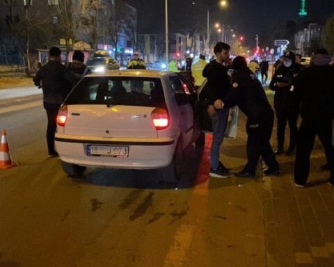 Bursa'da Ramazan Ayı İçin Geniş Çaplı Polis Denetimi Yapıldı