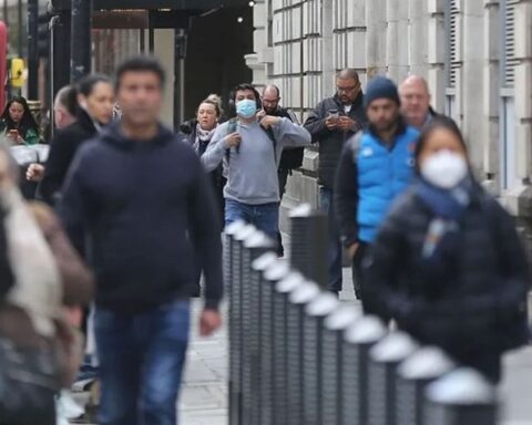 Canterbury'de menenjit salgını nedeniyle üniversite öğrencilerine acil sağlık uyarısı yapıldı
