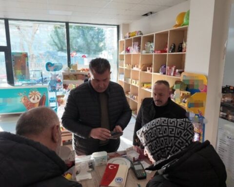 Cevdet Ateş, Bingöl'de 3 milyon TL'lik borcu Zimem Defteri geleneğiyle kapattı