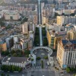 Çin’in Chongqing Şehrinde Dünyanın En Uzun Açık Hava Yürüyen Merdiven Sistemi Hizmete Girdi