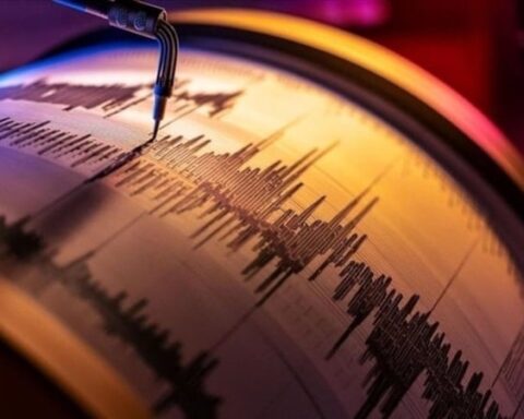 Denizli'de 4 büyüklüğünde deprem meydana geldi