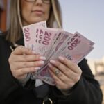 Doğum izni süresi uzuyor, rapor parası tartışma konusu haline geliyor