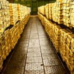 Dubai'de Altın Stokları Artarken Fiyatlar Düşüşte