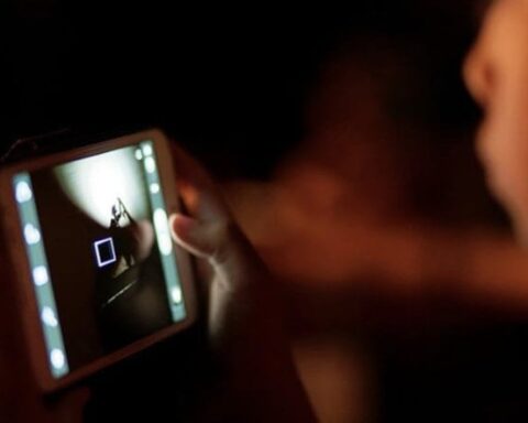 Ebeveynler, Ara Tatilde Çocukların İnternet Kullanım Alışkanlıklarını İzlemeli