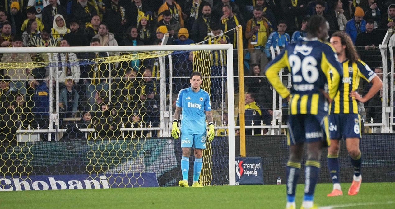 Ederson, Fenerbahçe'nin Maçında Sarı Kart Görerek Cezalı Duruma Düştü