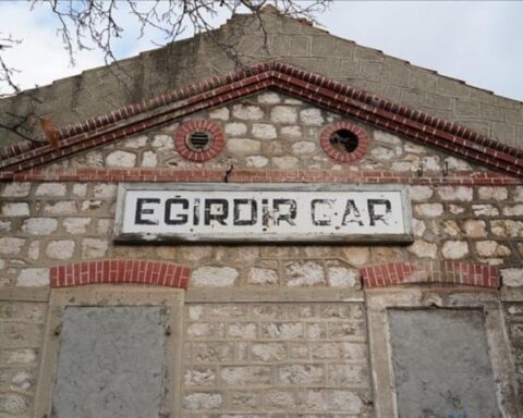 Eğirdir Demiryolu Hattı'nın Restorasyonu Turizm İçin Fırsat Sunuyor