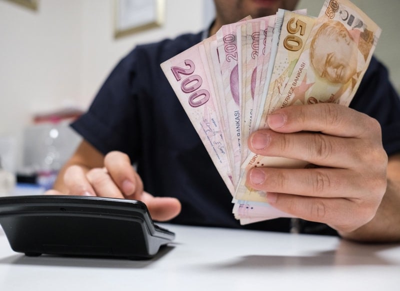 Emekli ve asgari ücretlinin alım gücünde kayıplar derinleşiyor