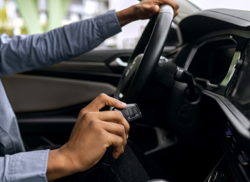 Emeklilere ÖTV muafiyetiyle otomobil alma koşulları güncellendi