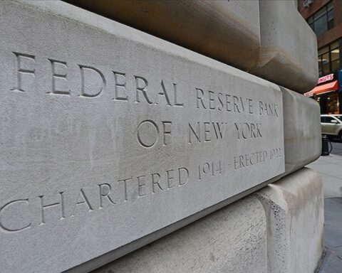 Fed'in Faiz İndirimleri Orta Doğu Gerilimleri Nedeniyle Gecikecek