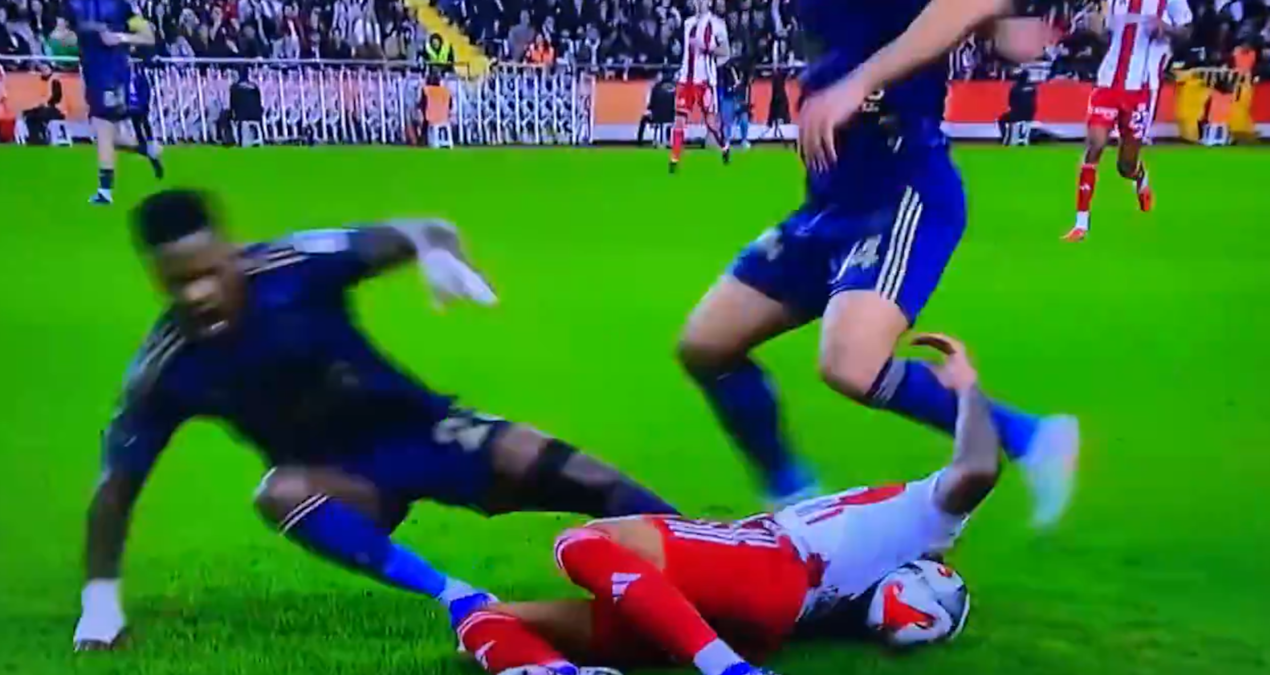 Fenerbahçe'de sakatlık sorunları artıyor; Semedo maçı yarıda bıraktı