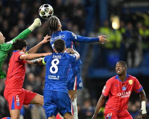 Galatasaray, Liverpool'u Geçerse PSG ile Karşılaşacak