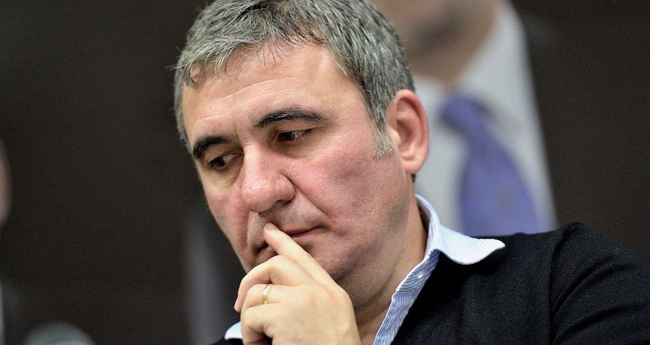 Hagi: Türkiye Maçı İçin Herkes Kalbini Ortaya Koymalı