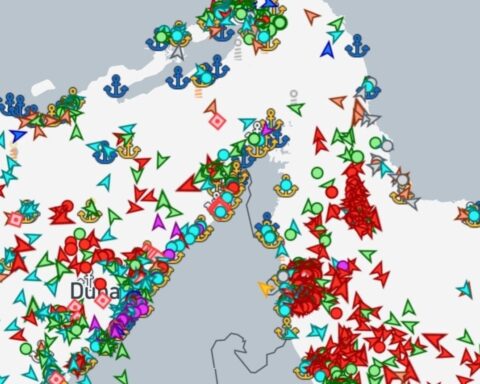Hürmüz Boğazı'nın Kapatılması Küresel Enerji Ticaretini Etkiliyor