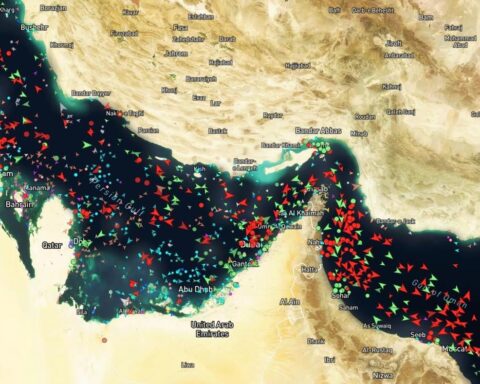 Hürmüz Boğazı'nın Kontrolü: Süper Güçlerin Yeni Sınavı