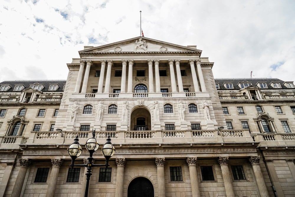 İngiltere Merkez Bankası, Faiz Kararını Açıkladı ve Ortadoğu'daki Gerilimlere Dikkat Çekti